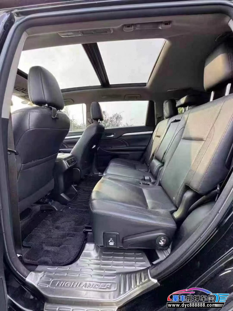 16年丰田汉兰达轿车抵押车出售