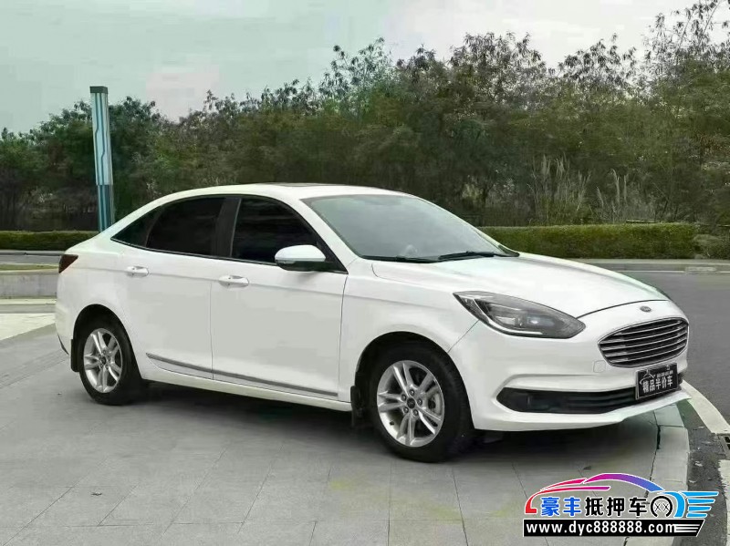 20年福特福睿斯轿车抵押车出售