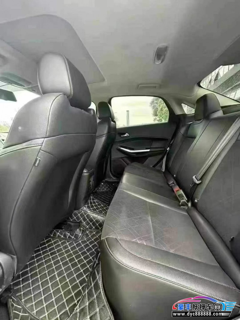 20年福特福睿斯轿车抵押车出售