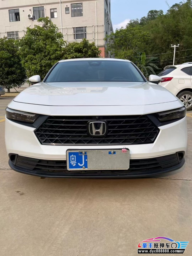 23年本田雅阁轿车抵押车出售