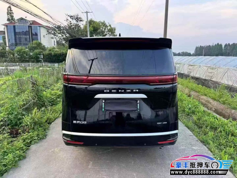 24年腾势D9MPV抵押车出售