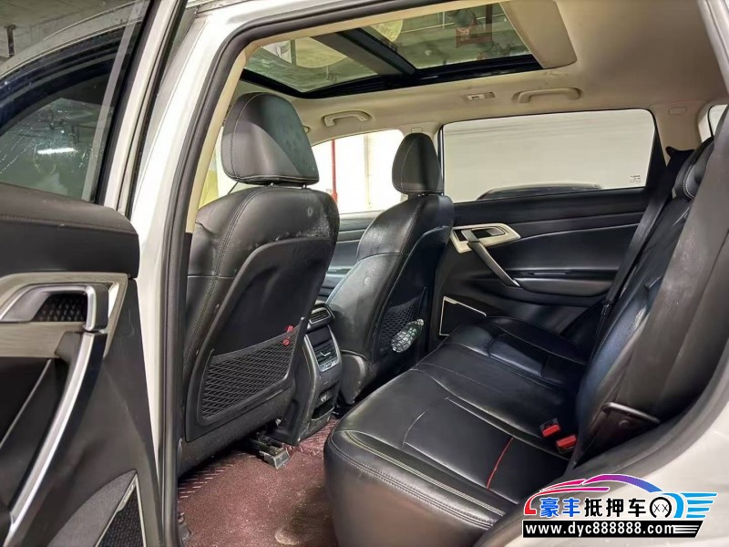 19年吉利博越轿车抵押车出售