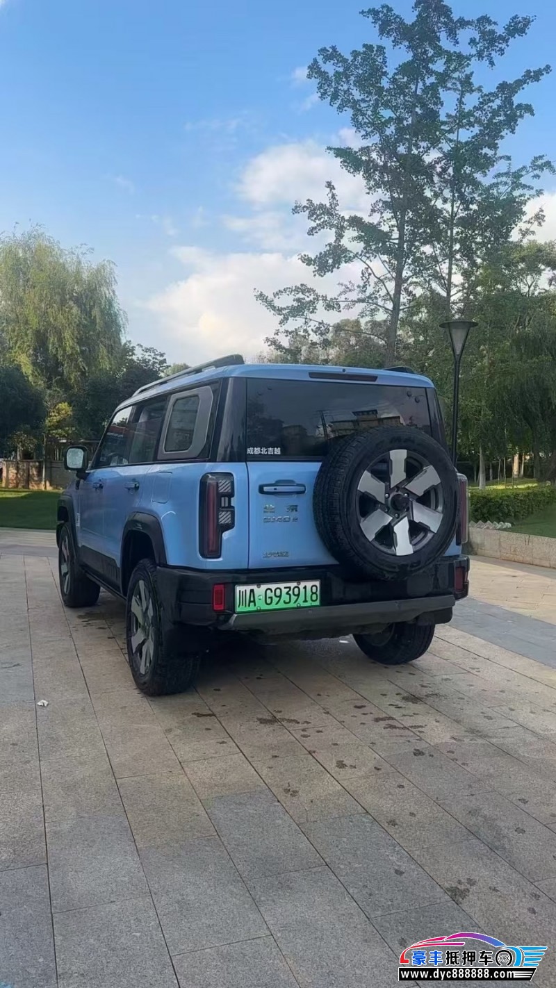 25年北京BJ40轿车抵押车出售