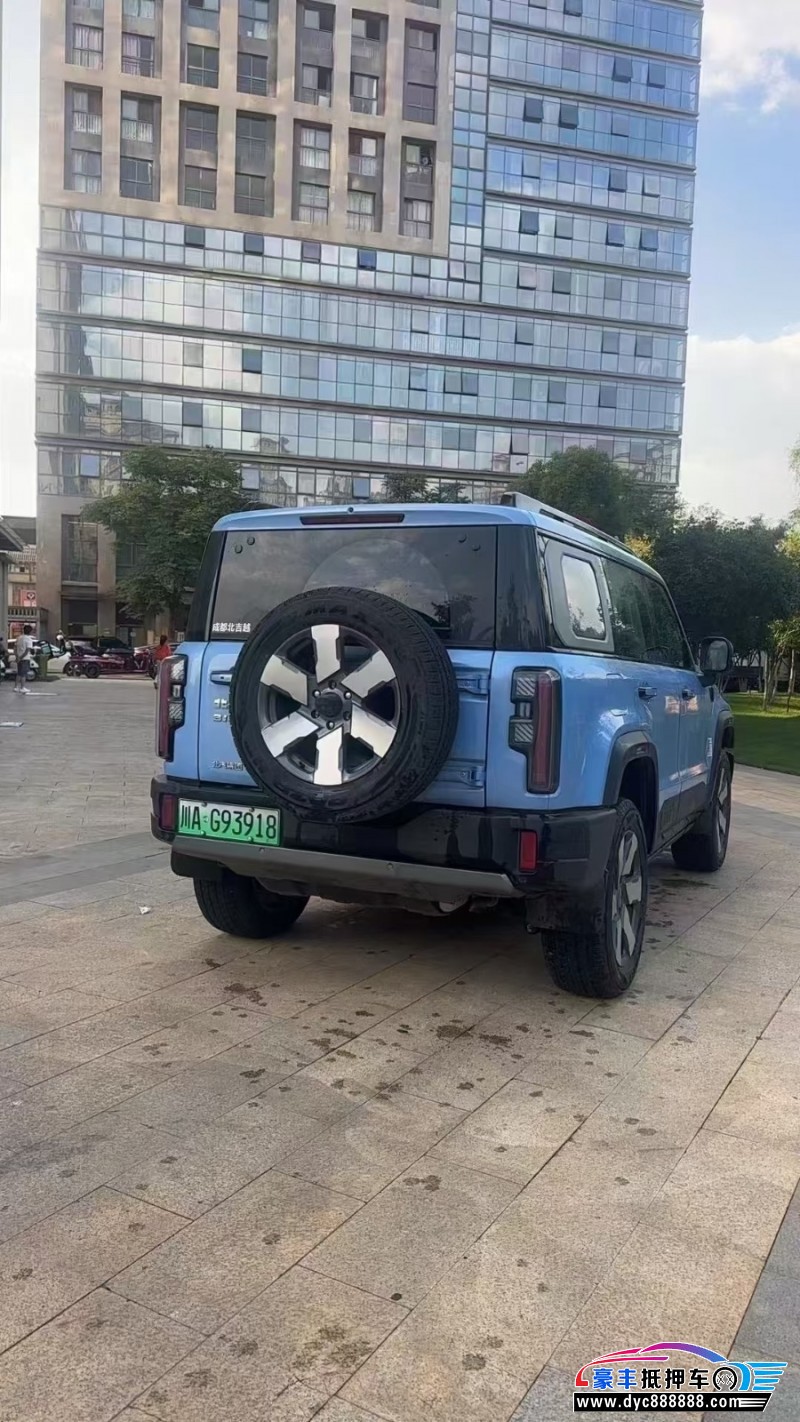 25年北京BJ40轿车抵押车出售