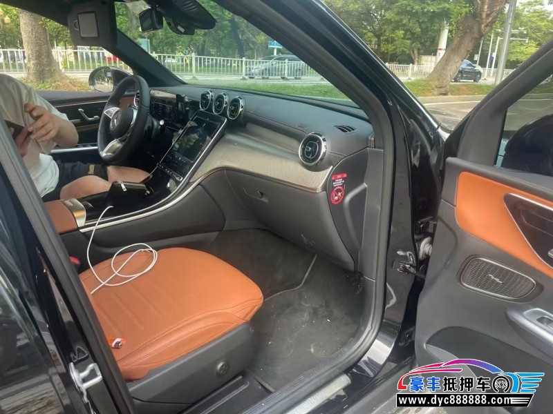 24年奔驰GLC轿车抵押车出售