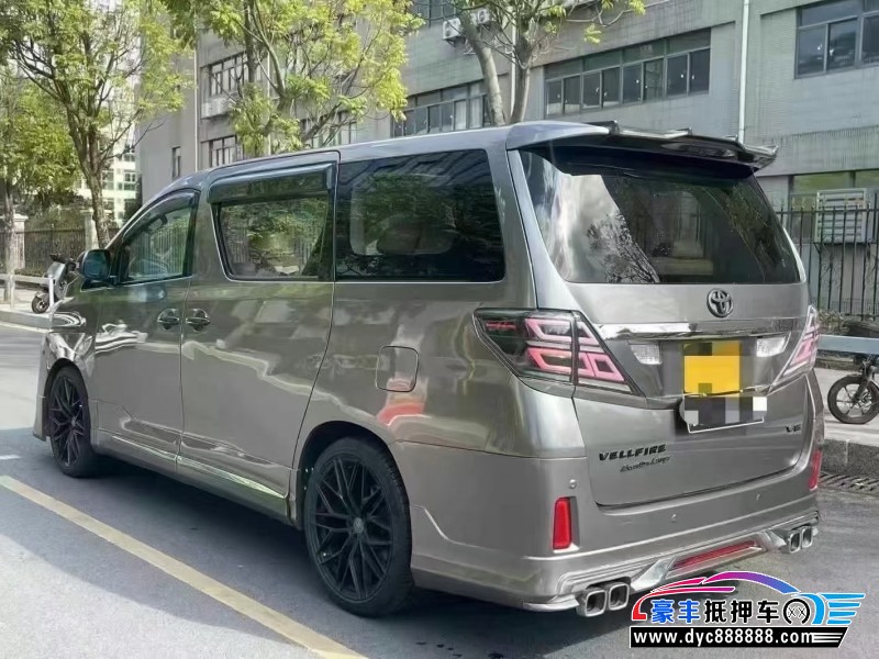 12年丰田威尔法轿车抵押车出售