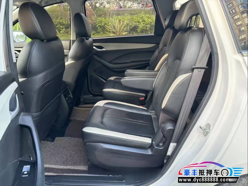 20年宝骏宝骏360轿车抵押车出售