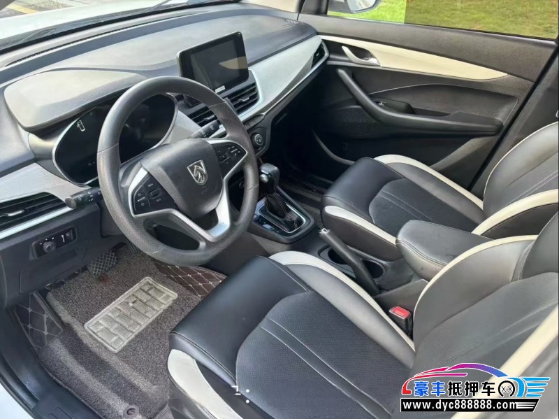 20年宝骏宝骏360轿车抵押车出售