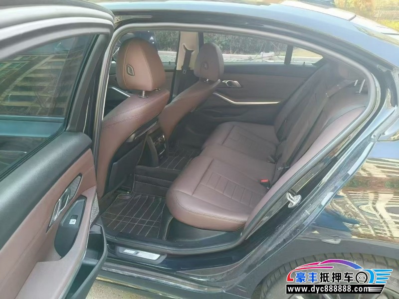 20年宝马3系轿车抵押车出售