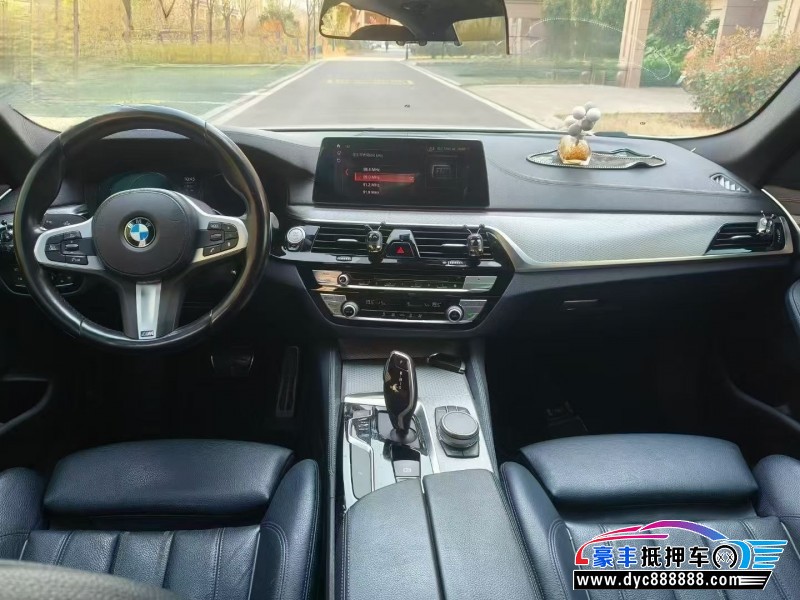 19年宝马5系轿车抵押车出售