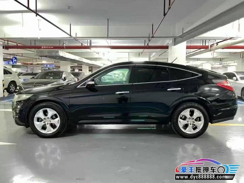 13年本田歌诗图轿车抵押车出售