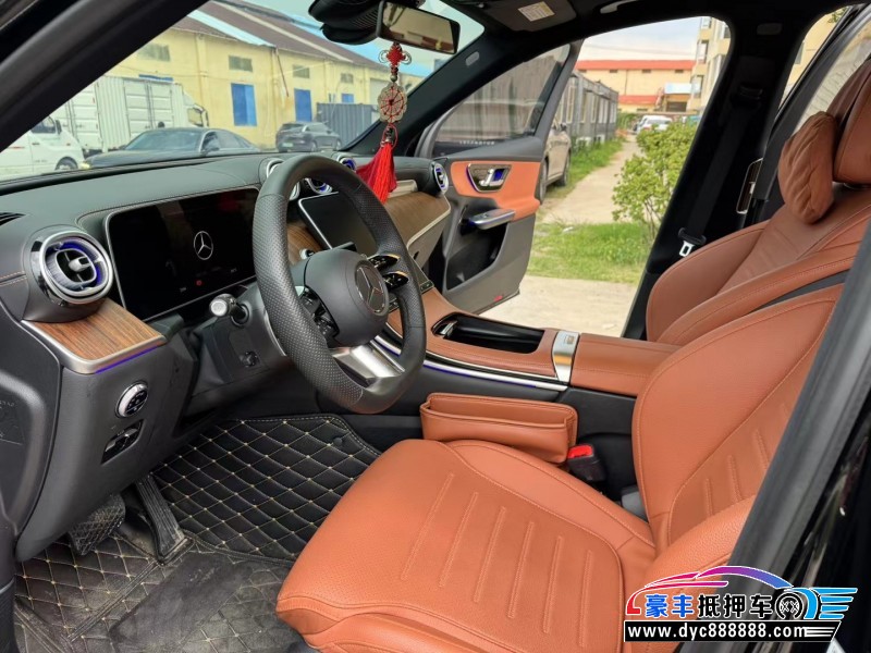 23年奔驰GLCSUV抵押车出售