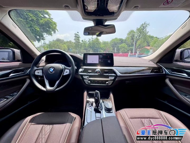 21年宝马5系轿车抵押车出售