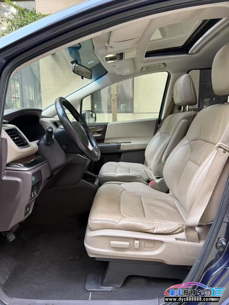 15年本田奥德赛轿车抵押车出售