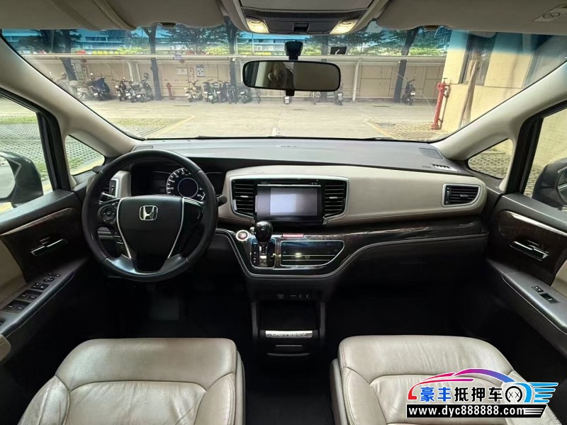 15年本田奥德赛轿车抵押车出售