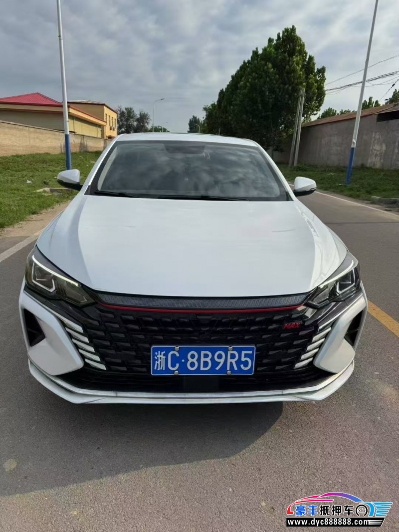 22年东风风神奕炫轿车抵押车出售