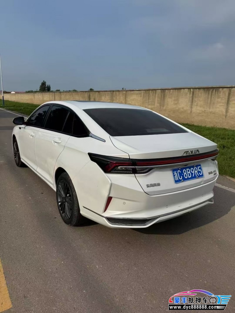 22年东风风神奕炫轿车抵押车出售