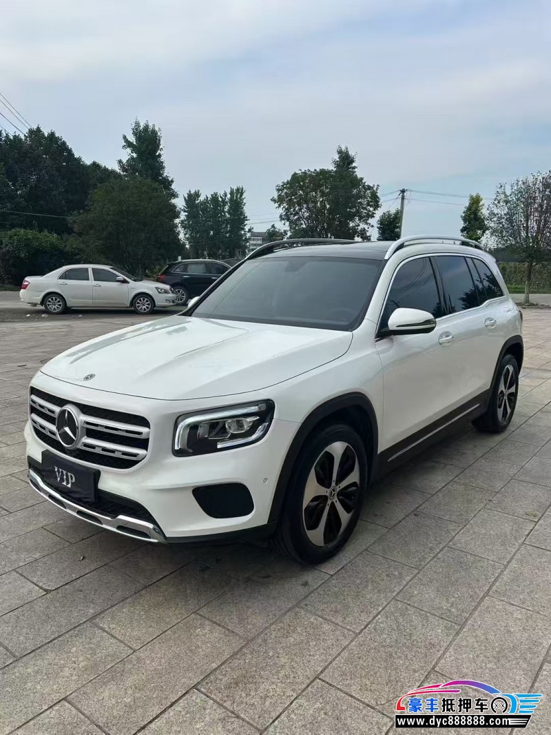 22年奔驰GLB轿车抵押车出售