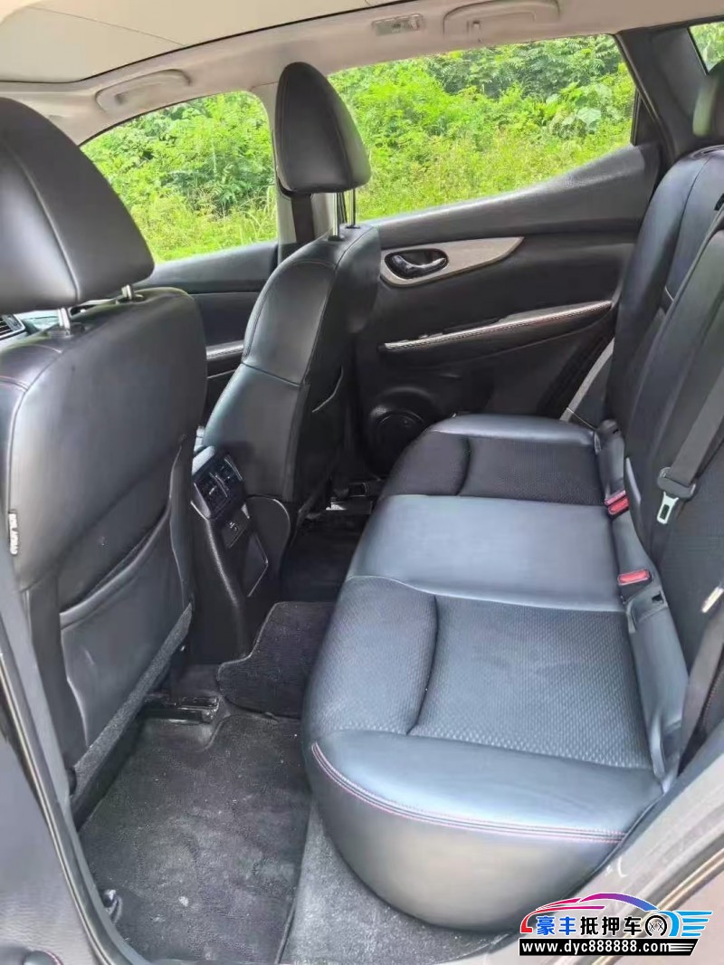 20年日产逍客轿车抵押车出售