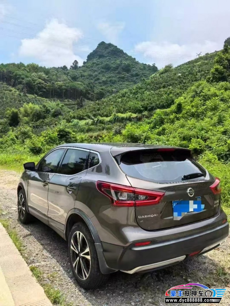 20年日产逍客轿车抵押车出售