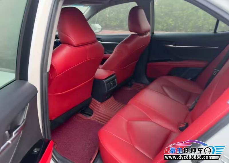 20年丰田凯美瑞轿车抵押车出售