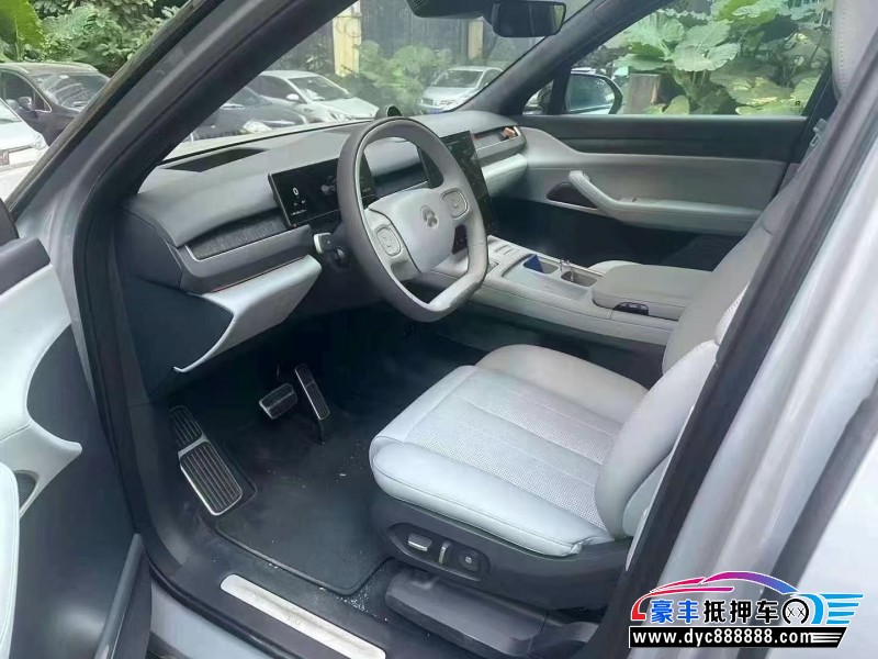 23年蔚来ES8轿车抵押车出售