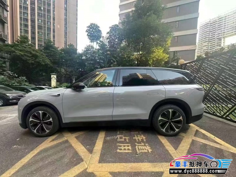 23年蔚来ES8轿车抵押车出售