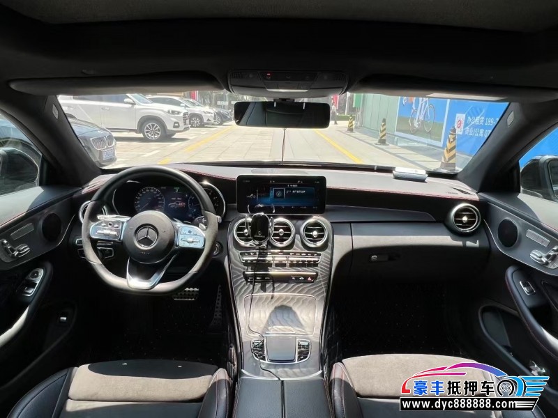 22年奔驰C轿车抵押车出售