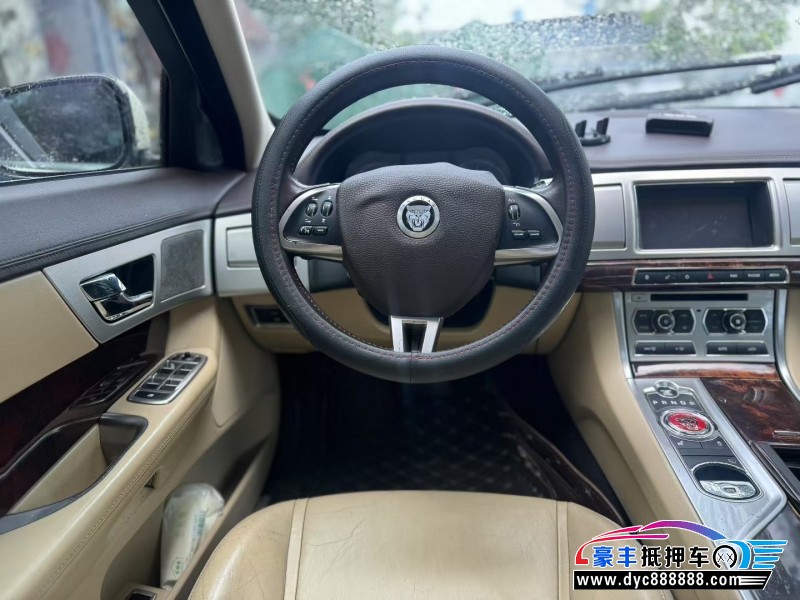 14年捷豹XF轿车抵押车出售