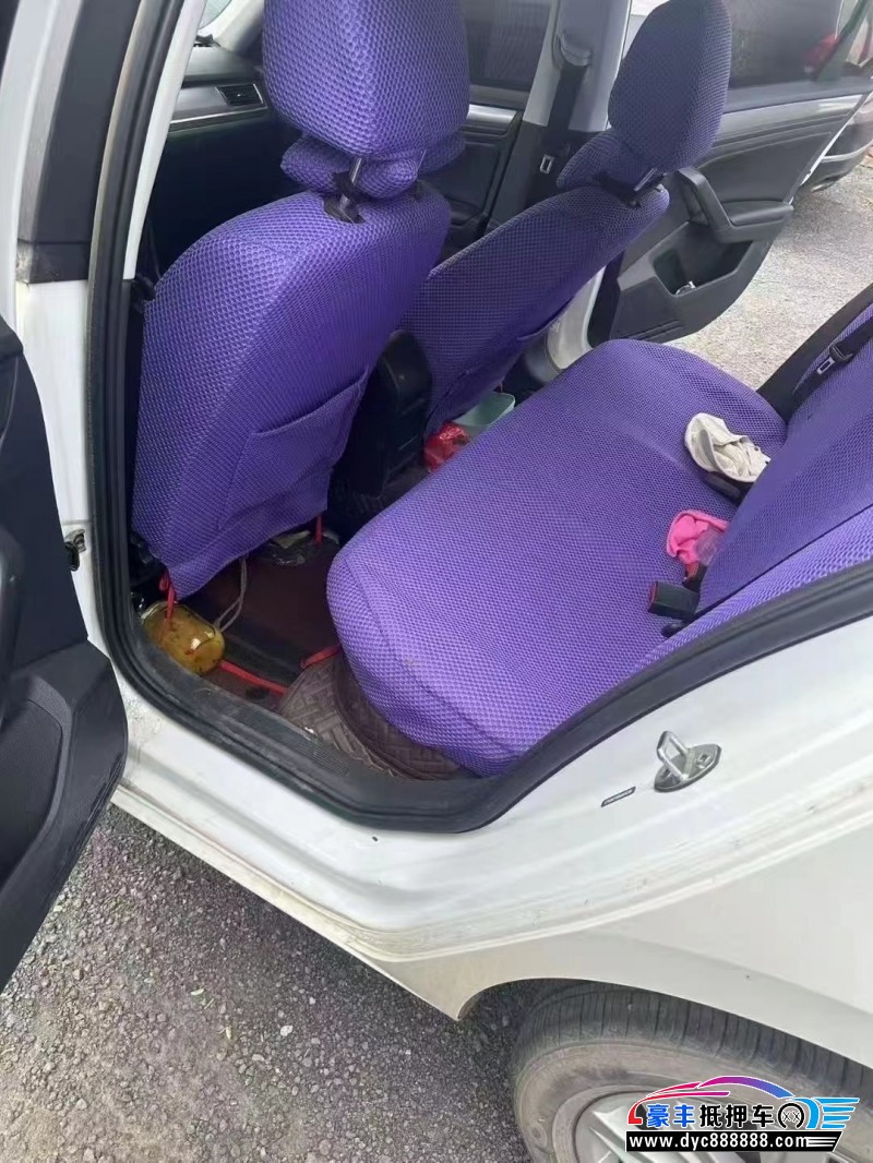 22年大众宝来轿车抵押车出售