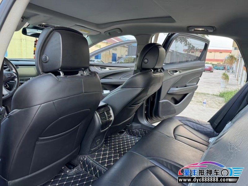 18年别克君越轿车抵押车出售