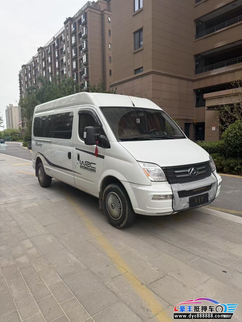 23年上汽大通V80轿车抵押车出售