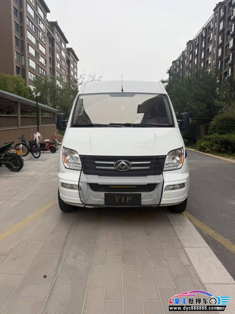 23年上汽大通V80轿车抵押车出售