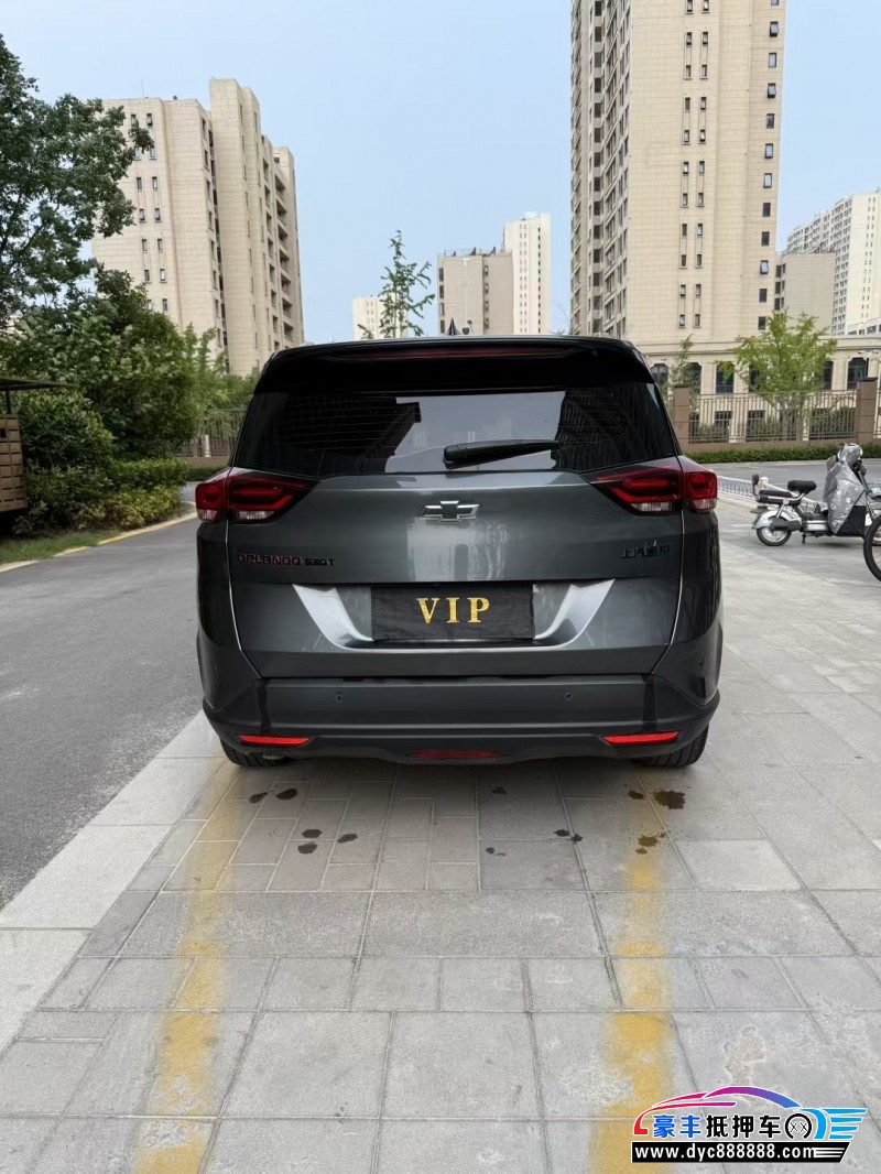 20年雪佛兰沃兰多轿车抵押车出售