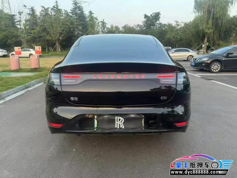 22年零跑c01轿车抵押车出售