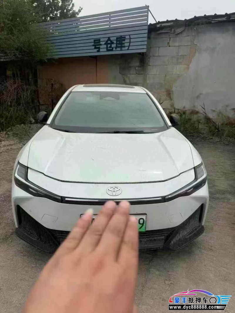 24年丰田BZ3轿车抵押车出售