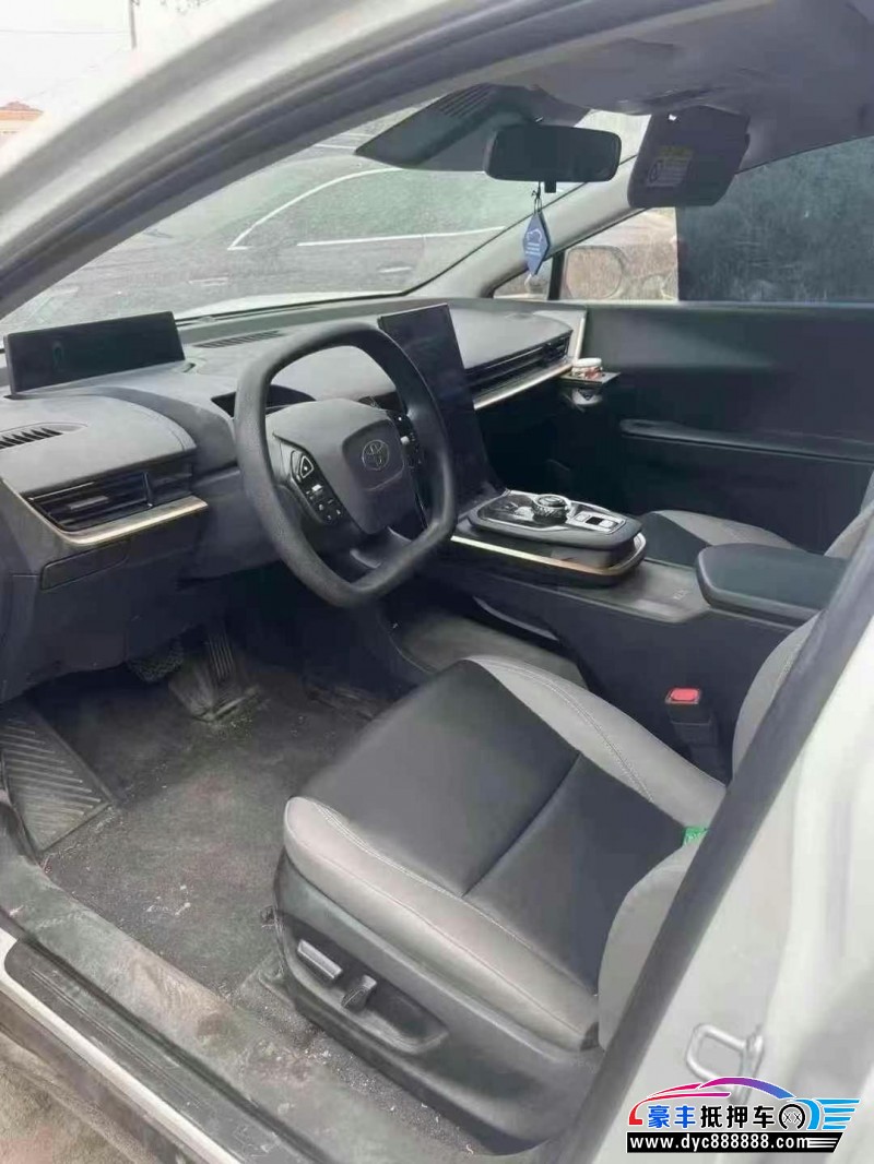 24年丰田BZ3轿车抵押车出售