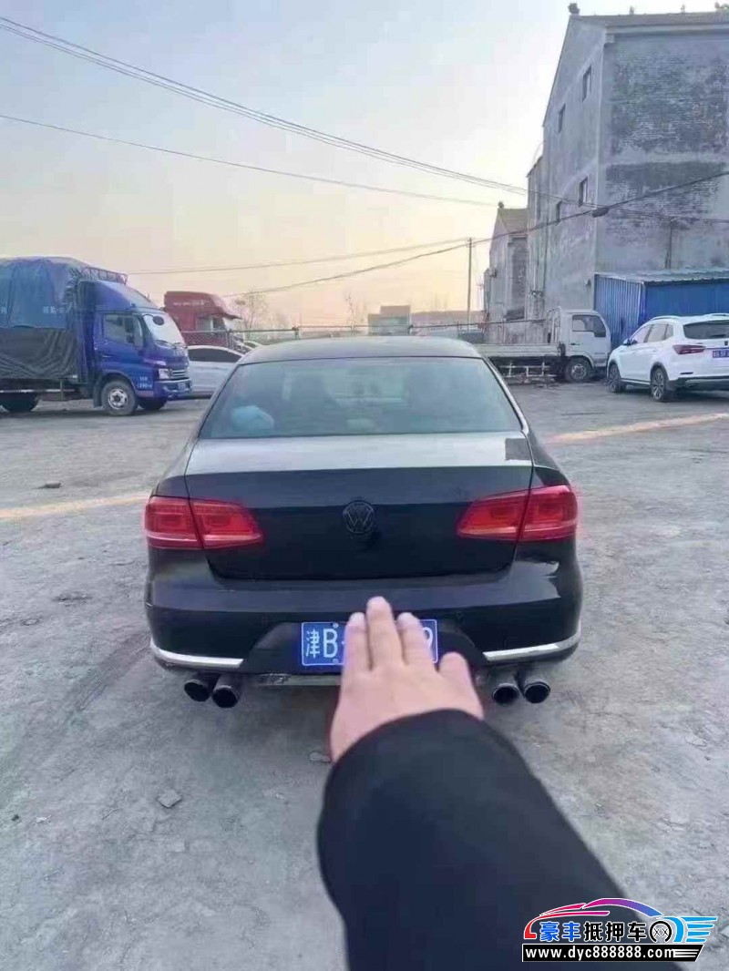 13年大众迈腾轿车抵押车出售