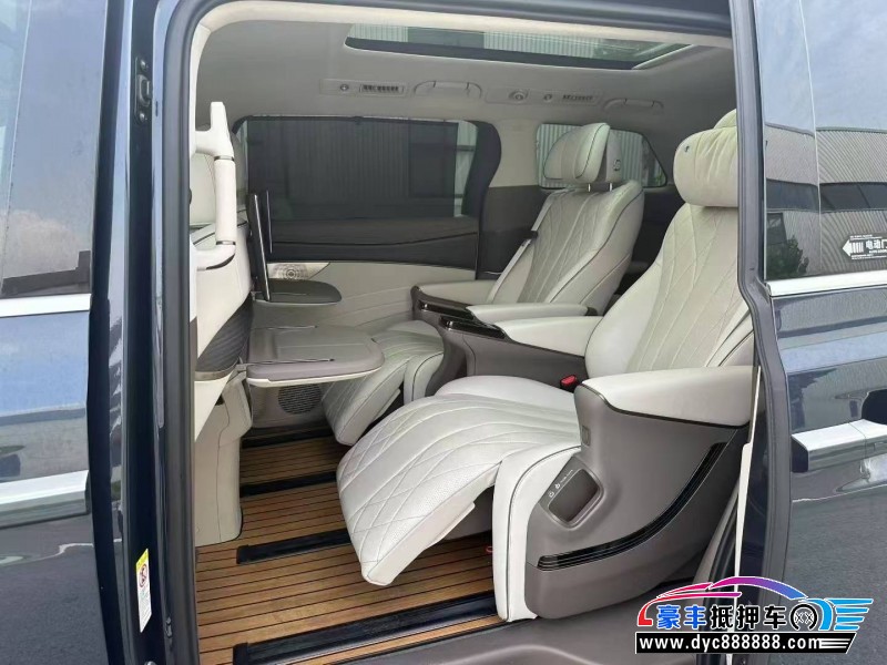 24年腾势D9轿车抵押车出售