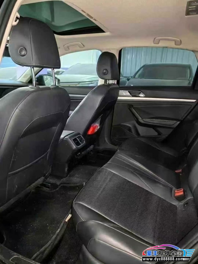 22年大众朗逸轿车抵押车出售