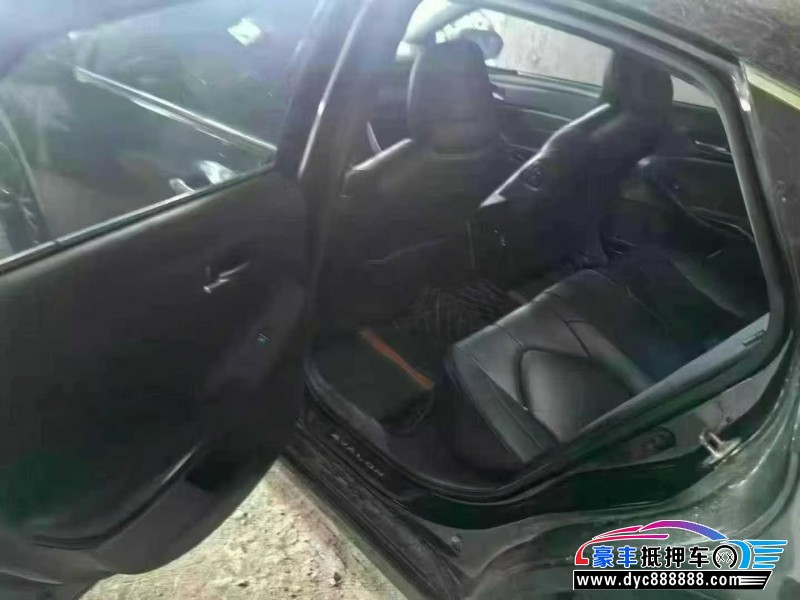 21年丰田亚洲龙轿车抵押车出售