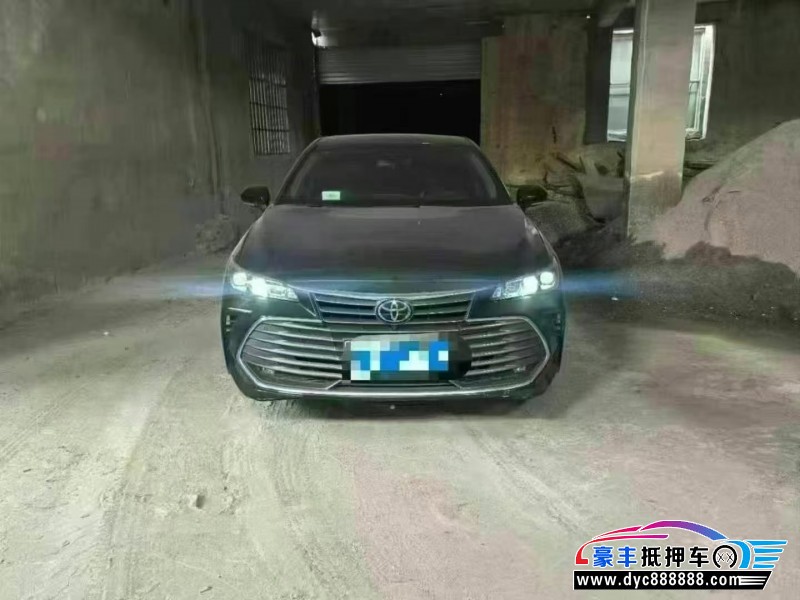 抵押车出售21年丰田亚洲龙轿车