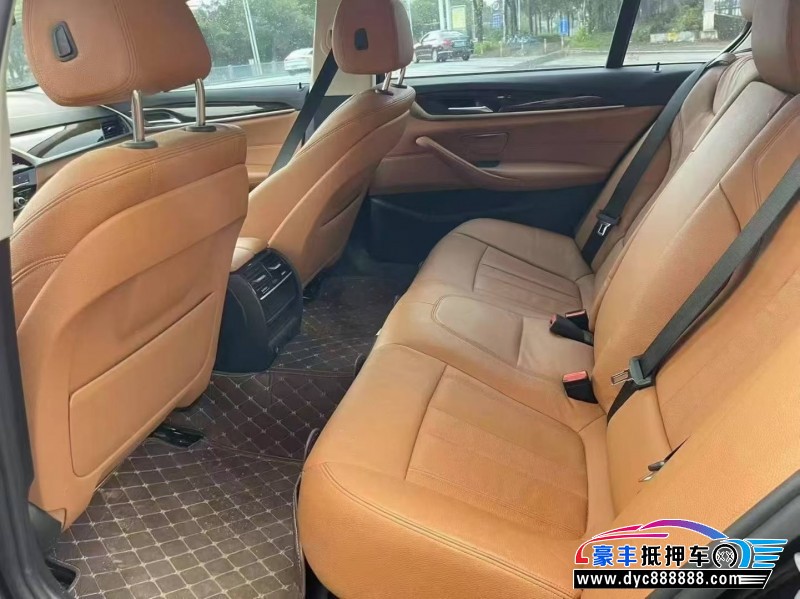 17年宝马5系轿车抵押车出售