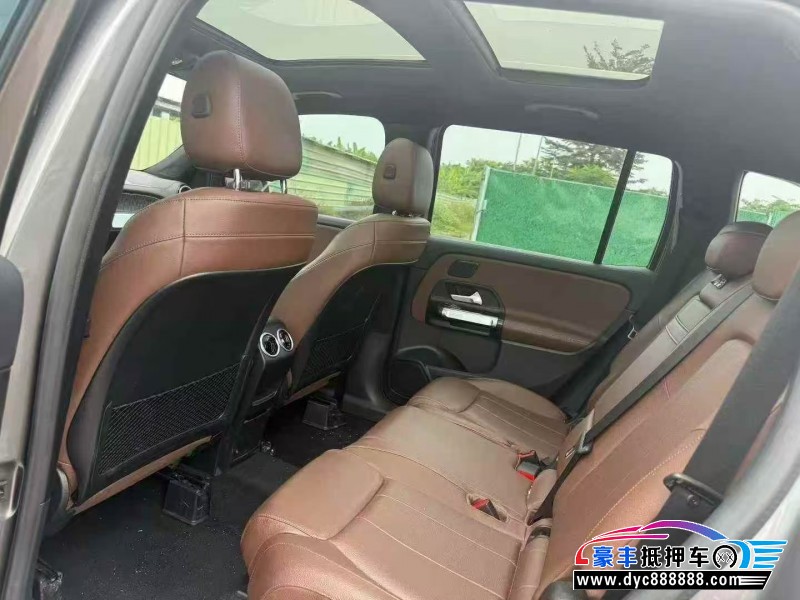 20年奔驰GLB轿车抵押车出售