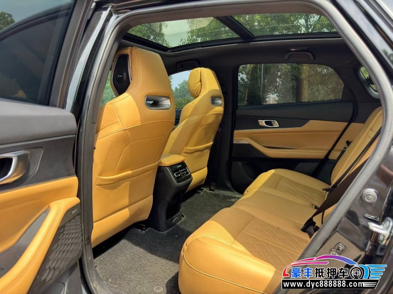 21年长安长安UNI轿车抵押车出售