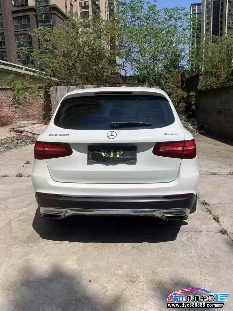17年奔驰GLC轿车抵押车出售