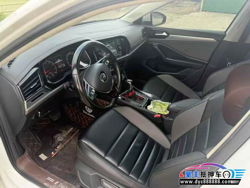 20年大众速腾轿车抵押车出售