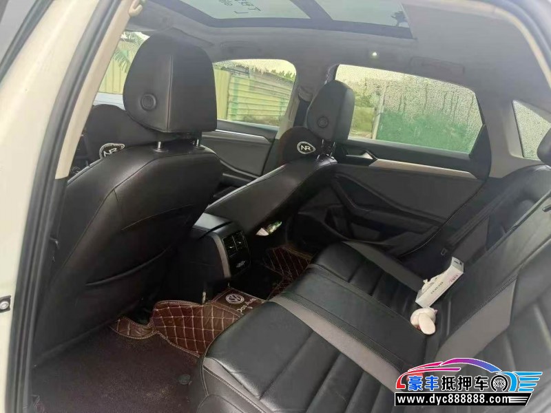 20年大众速腾轿车抵押车出售