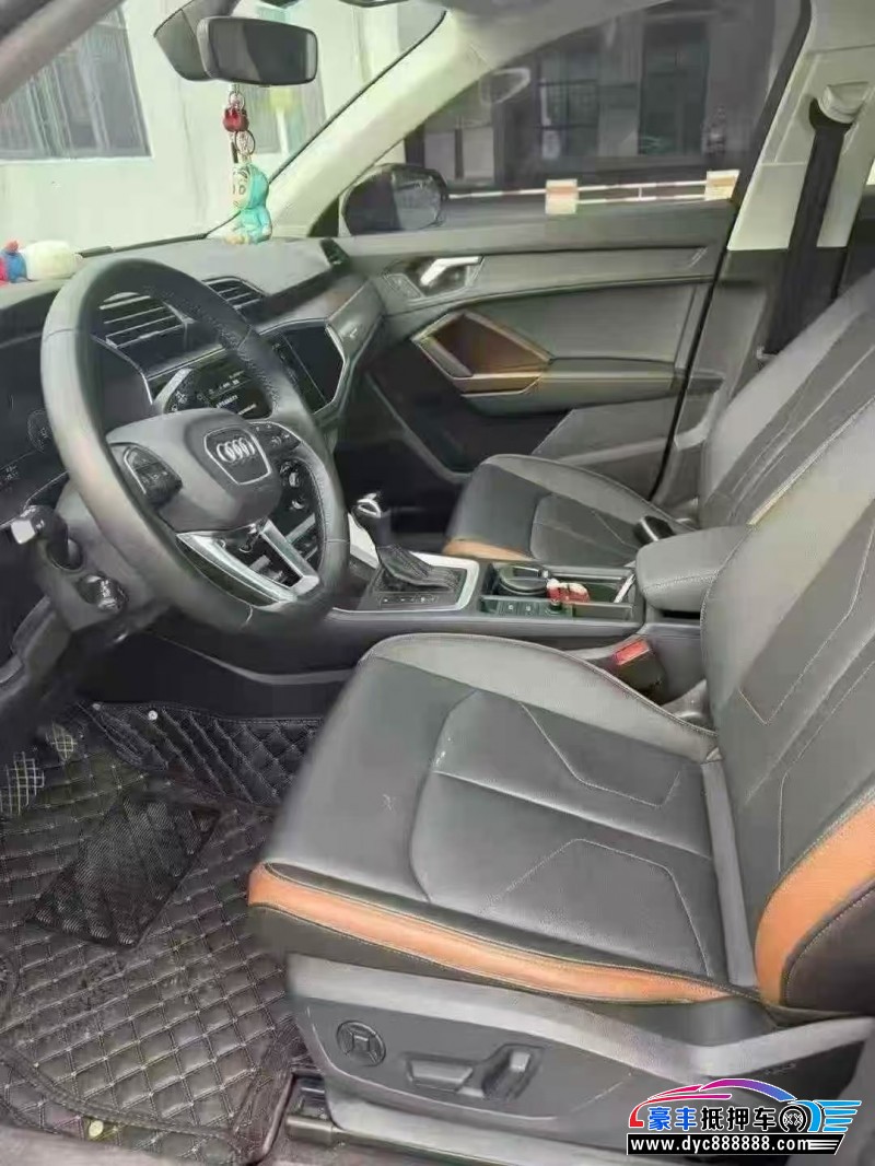 21年奥迪Q3轿车抵押车出售