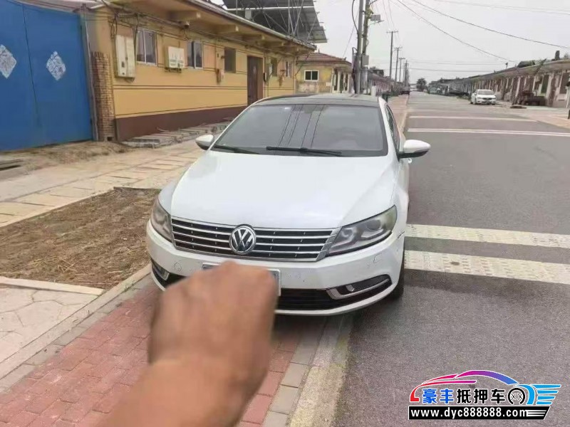 抵押车出售14年大众CC轿车